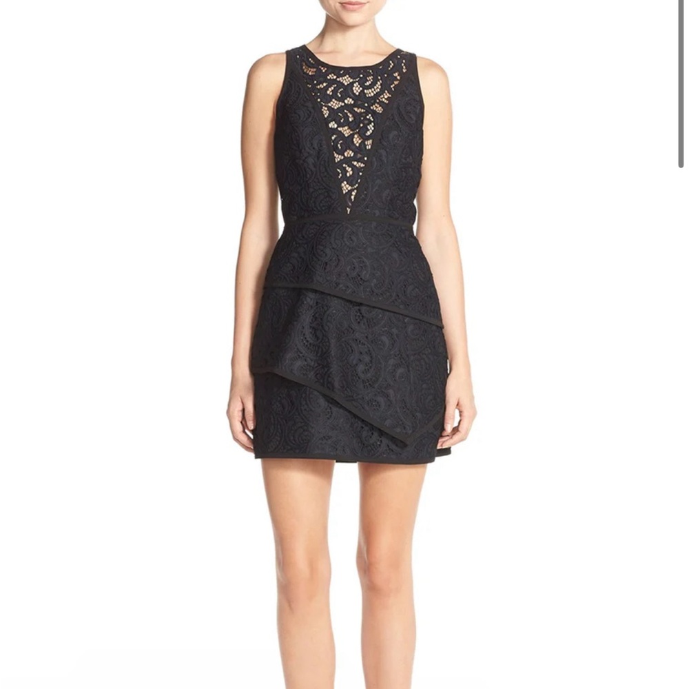 BCBGMAXAZRIA